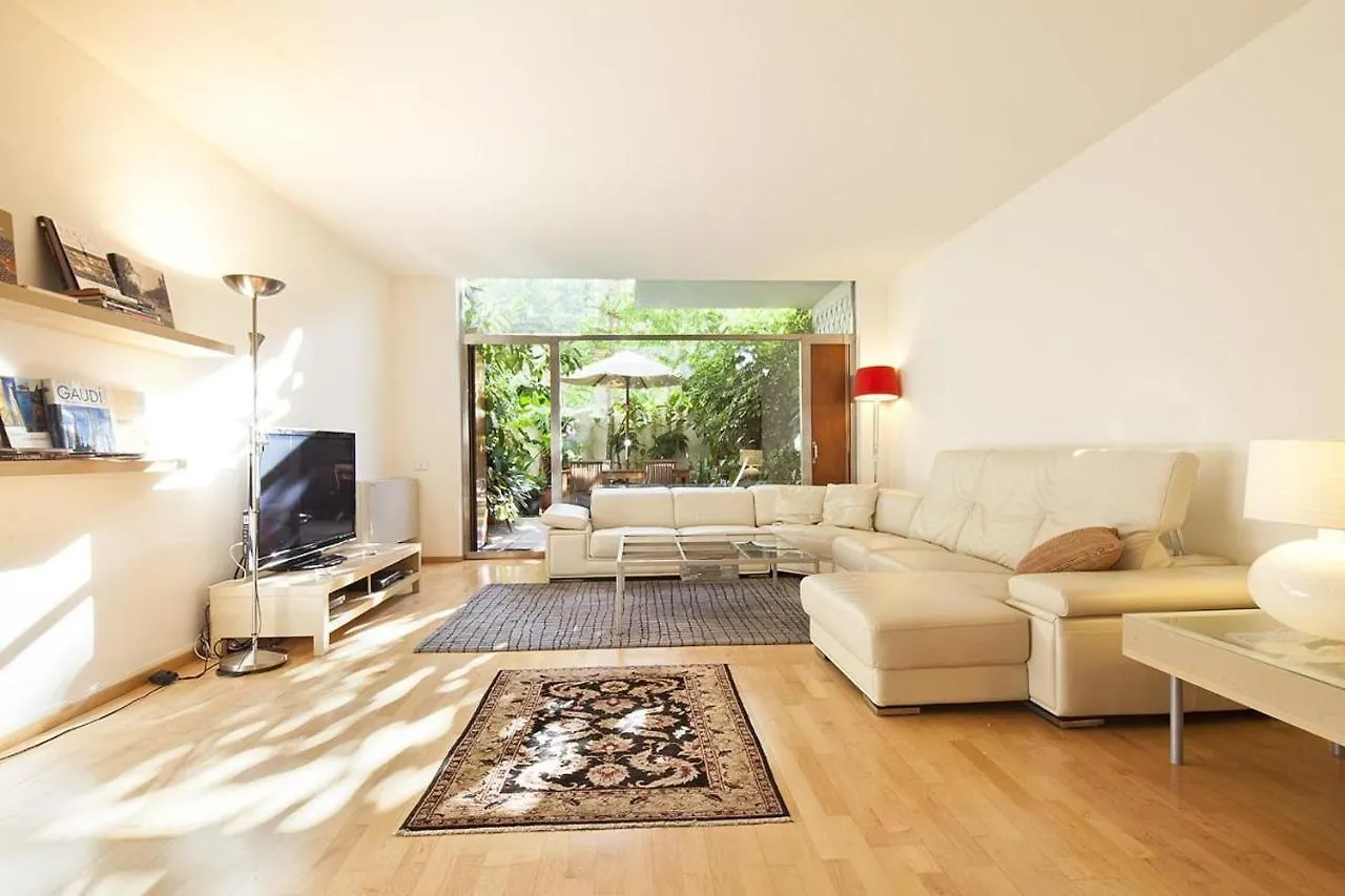 Spacious Apartment In Barcelona With Outdoor Terrace 0*,  إسبانيا